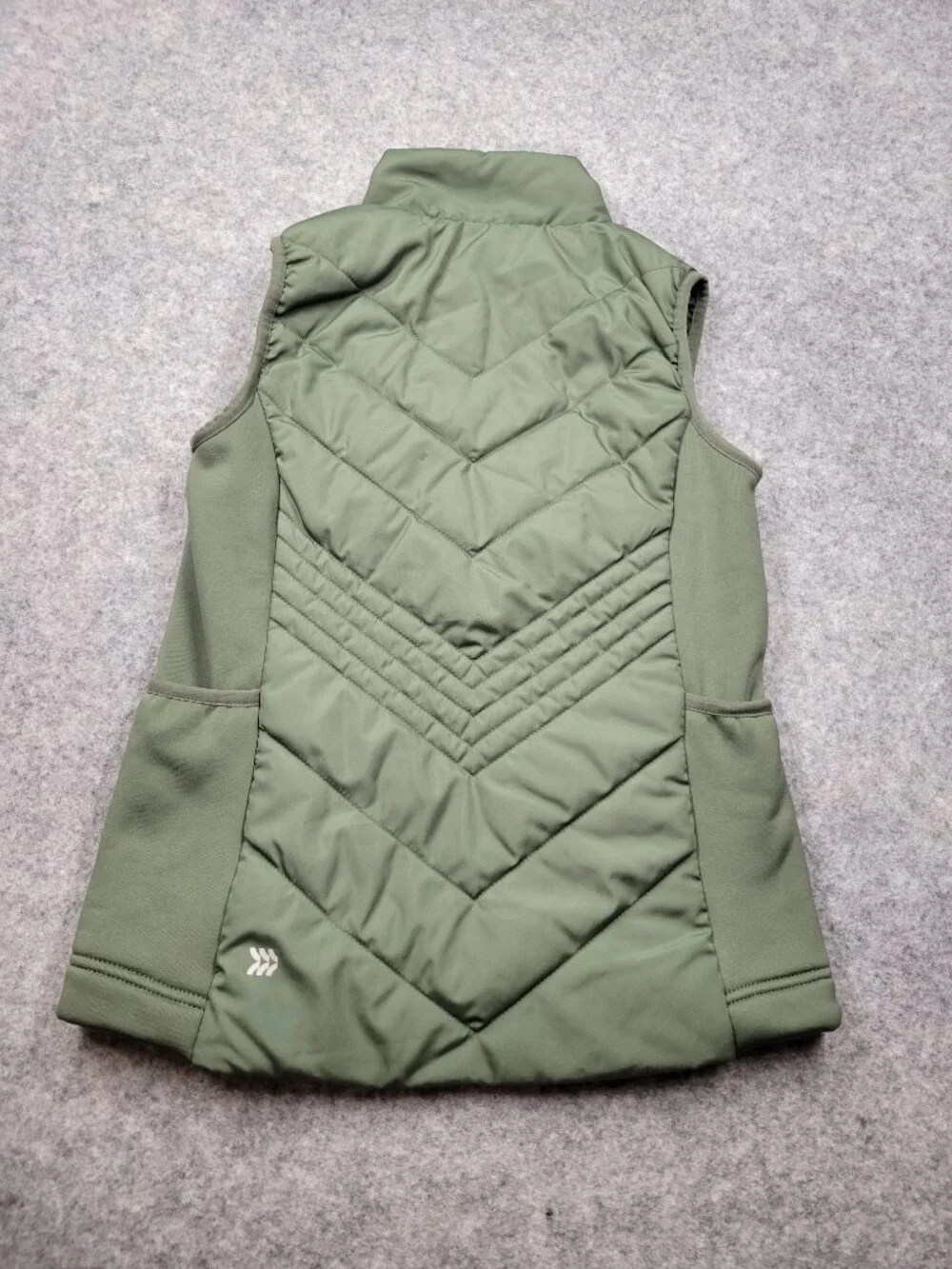 all in motion girls vest